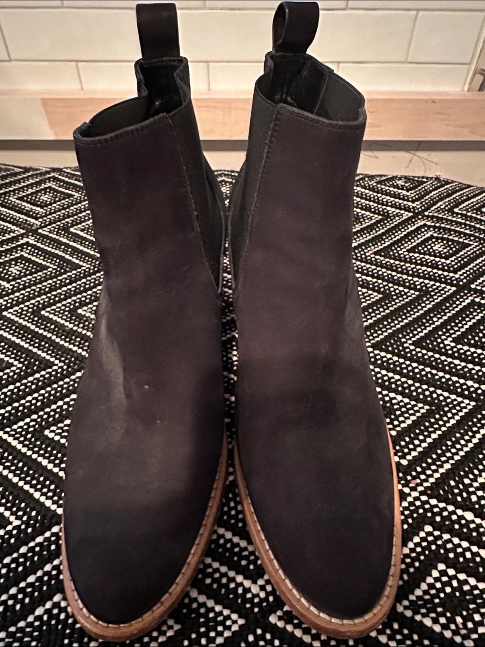 Jenni Kayne Women’s Black Leather Heeled Chelsea Boots
